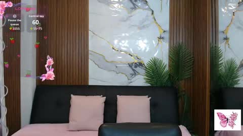 alonddra_tay online show from May 15, 2026, 11:50 am