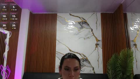 Snapshot of alonddra_tay chatting on May 20, 2026, 11:27 am alonddra_tay online show from May 20, 2026, 11:27 am
