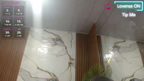 Snapshot of alonddra_tay chatting on June 1, 2026, 11:34 am alonddra_tay online show from June 1, 2026, 11:34 am