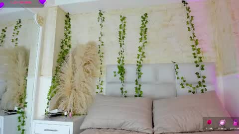 ALONDRA CUTE online show from June 26, 2026, 5:01 am