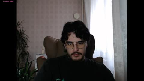 Snapshot of alone_at_homee chatting on March 31, 2026, 2:57 am Alan online show from March 31, 2026, 2:57 am