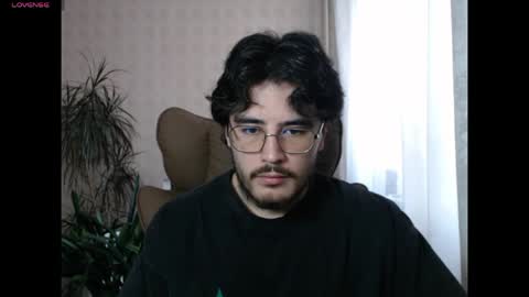 Snapshot of alone_at_homee chatting on April 4, 2026, 3:16 am Alan online show from April 4, 2026, 3:16 am