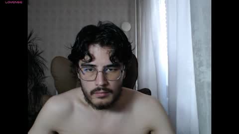 Snapshot of alone_at_homee chatting on April 10, 2026, 8:19 am Alan online show from April 10, 2026, 8:19 am