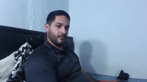 Snapshot of alonxoo chatting on November 13, 2025, 11:25 pm alonxoo online show from November 13, 2025, 11:25 pm