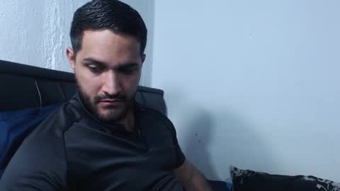 Snapshot of alonxoo chatting on December 13, 2025, 9:09 pm alonxoo online show from December 13, 2025, 9:09 pm