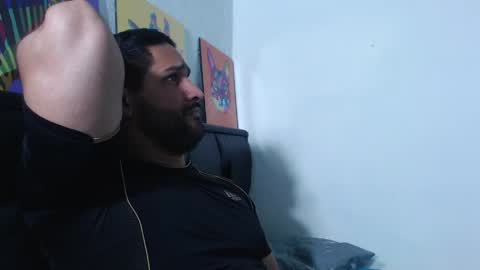 alonxoo online show from April 16, 2026, 10:01 pm