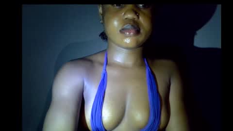 Snapshot of alosexy_bae chatting on November 19, 2025, 7:47 pm alo online show from November 19, 2025, 7:47 pm