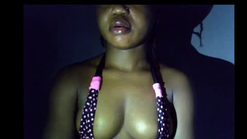 Snapshot of alosexy_bae chatting on November 22, 2025, 8:46 am alo online show from November 22, 2025, 8:46 am