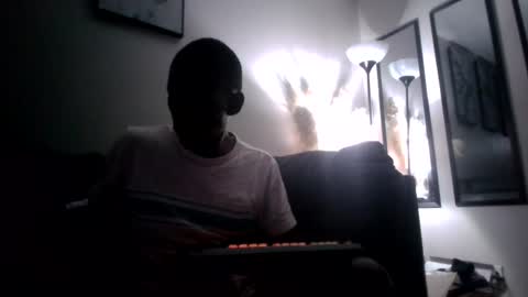 Snapshot of aloysiuz chatting on June 22, 2026, 5:04 am Aloysius online show from June 22, 2026, 5:04 am