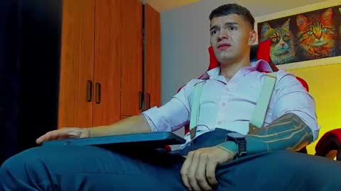 alpha_dominus_ online show from September 20, 2025, 4:13 am