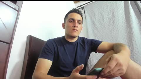 Snapshot of alphadesire69 chatting on September 16, 2025, 2:01 am AlphaDesire69 online show from September 16, 2025, 2:01 am