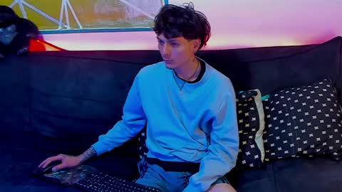 Dioniso online show from April 3, 2026, 9:02 pm