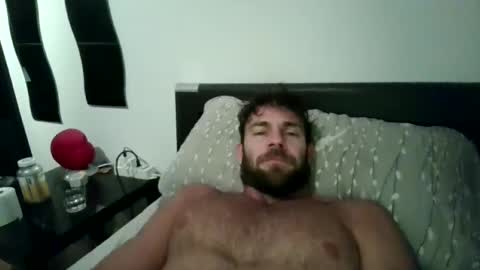 Snapshot of alphah_hunk chatting on October 4, 2025, 8:40 pm alphah_hunk online show from October 4, 2025, 8:40 pm