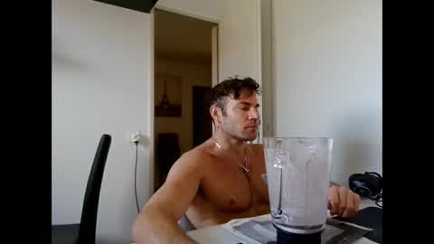 alphah_hunk online show from April 1, 2026, 10:27 am