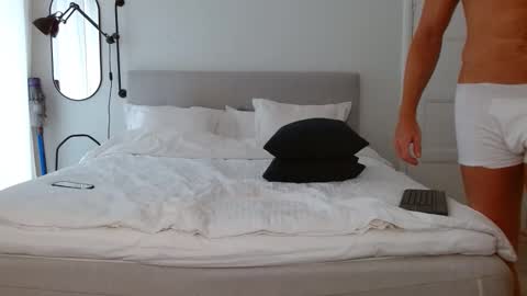 alphahung23 online show from March 23, 2026, 8:51 am