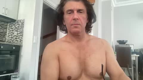 AlphAndre online show from March 12, 2025, 2:12 pm