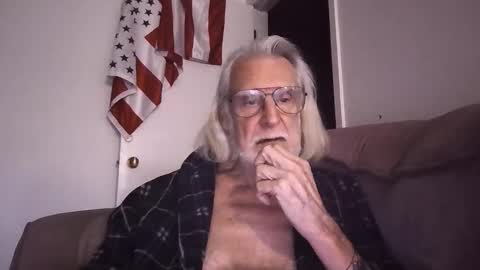 AlphaUniform online show from March 21, 2026, 3:26 pm