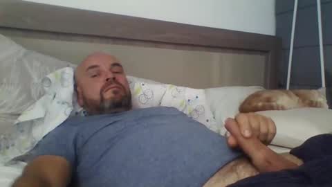 Snapshot of alsi72 chatting on December 25, 2024, 8:29 am alsi72 online show from December 25, 2024, 8:29 am