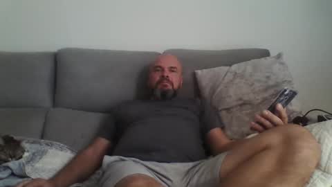 Snapshot of alsi72 chatting on December 4, 2025, 10:46 am alsi72 online show from December 4, 2025, 10:46 am