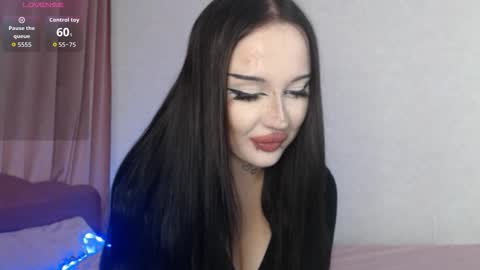 Snapshot of alter3566 chatting on October 13, 2025, 7:25 pm Alter online show from October 13, 2025, 7:25 pm