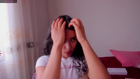 Snapshot of aluna_0310 chatting on December 9, 2024, 6:46 pm . . online show from December 9, 2024, 6:46 pm