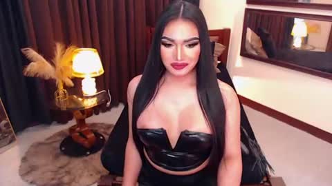 Alura Jhenson online show from June 23, 2026, 1:09 pm