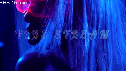 Snapshot of alvuwka chatting on March 1, 2026, 10:28 am Alvuwka online show from March 1, 2026, 10:28 am