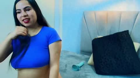   A L Y  online show from September 28, 2025, 11:59 am