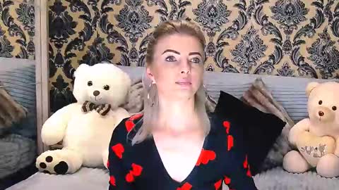 Snapshot of alyblonde chatting on February 22, 2025, 10:40 am aly online show from February 22, 2025, 10:40 am