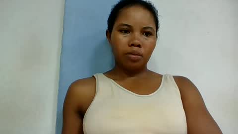 Snapshot of alydie7 chatting on June 16, 2026, 8:39 am alydie7 online show from June 16, 2026, 8:39 am