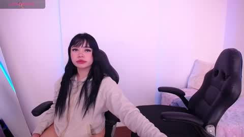 Snapshot of alydolly_ chatting on February 12, 2026, 5:24 am Aly Dolly online show from February 12, 2026, 5:24 am