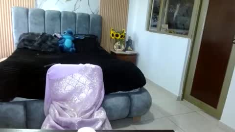 alylatina online show from May 24, 2026, 4:23 pm
