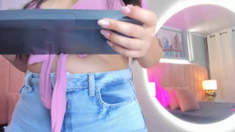 Snapshot of alys_baker chatting on October 3, 2025, 3:47 am Alys online show from October 3, 2025, 3:47 am