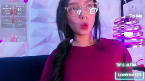 sopie online show from December 19, 2024, 2:13 pm