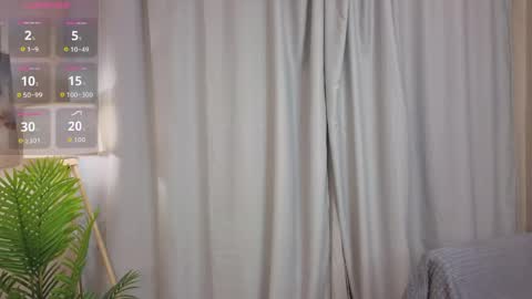 Snapshot of alyshaplescia chatting on April 29, 2026, 5:30 pm Mona online show from April 29, 2026, 5:30 pm