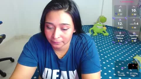 Alyson online show from December 22, 2024, 4:39 am
