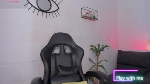 Snapshot of alysonn_conner chatting on June 11, 2026, 1:31 pm Alyson online show from June 11, 2026, 1:31 pm
