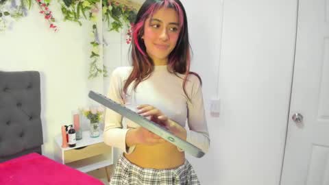 alyssa_joness online show from February 17, 2025, 8:52 am