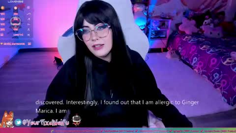 Snapshot of alyssaromanova chatting on March 6, 2026, 1:02 am . Monday to Saturday at 10pm and 6am Colombia time online show from March 6, 2026, 1:02 am