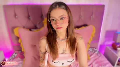 Alyy online show from April 16, 2026, 9:39 pm