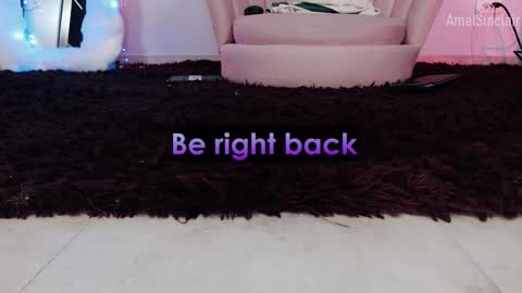 Amai  Sinclair  online show from September 11, 2025, 6:13 am