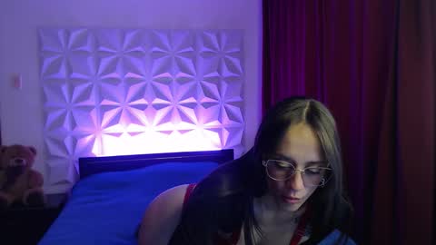 Snapshot of amalett chatting on February 18, 2026, 12:01 pm Amalett online show from February 18, 2026, 12:01 pm