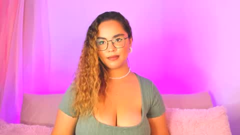 amalia bennet online show from March 5, 2025, 9:48 pm