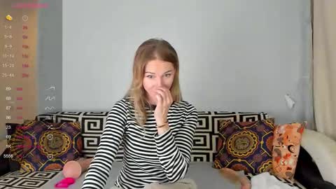 Snapshot of amalia_mio chatting on November 12, 2025, 8:15 am Amalia online show from November 12, 2025, 8:15 am