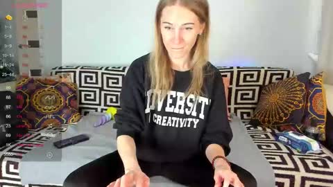 Snapshot of amalia_mio chatting on February 19, 2026, 8:21 am Amalia online show from February 19, 2026, 8:21 am