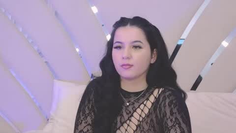 Thea online show from February 3, 2025, 11:58 pm