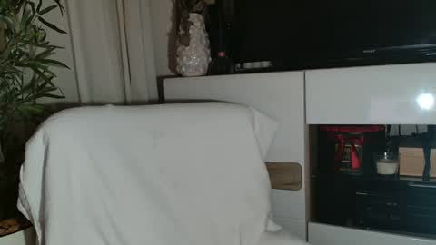 Angel or Demon online show from March 31, 2026, 10:37 am