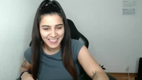 Snapshot of amanda5star chatting on January 16, 2026, 5:06 pm The queen of the biceps online show from January 16, 2026, 5:06 pm