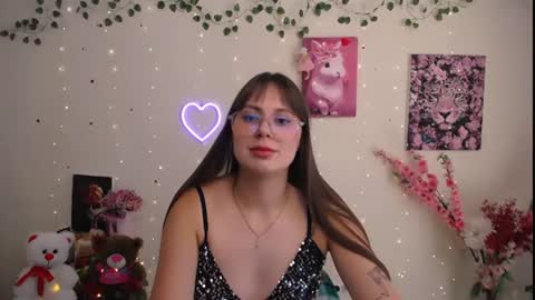 amanda_bright_ online show from July 16, 2026, 11:16 am