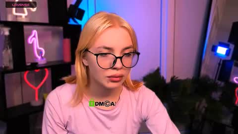 Ami  online show from December 17, 2025, 12:33 pm